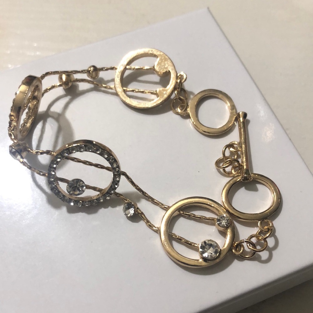 Bracelet